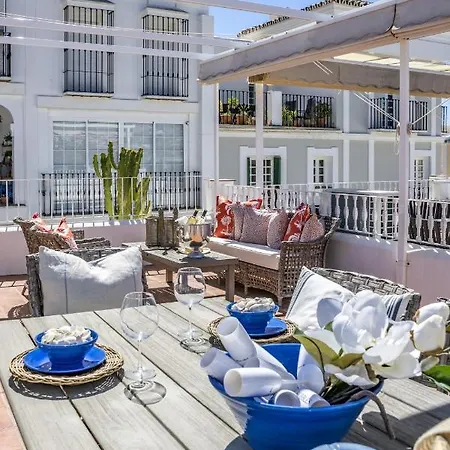 Sunny And Charming Townhouse In Aloha Pueblo Close To Aloha Golf Club * Marbella