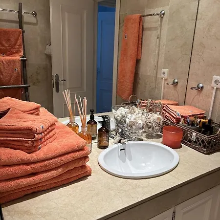 Sunny And Charming Townhouse In Aloha Pueblo Close To Aloha Golf Club * Marbella